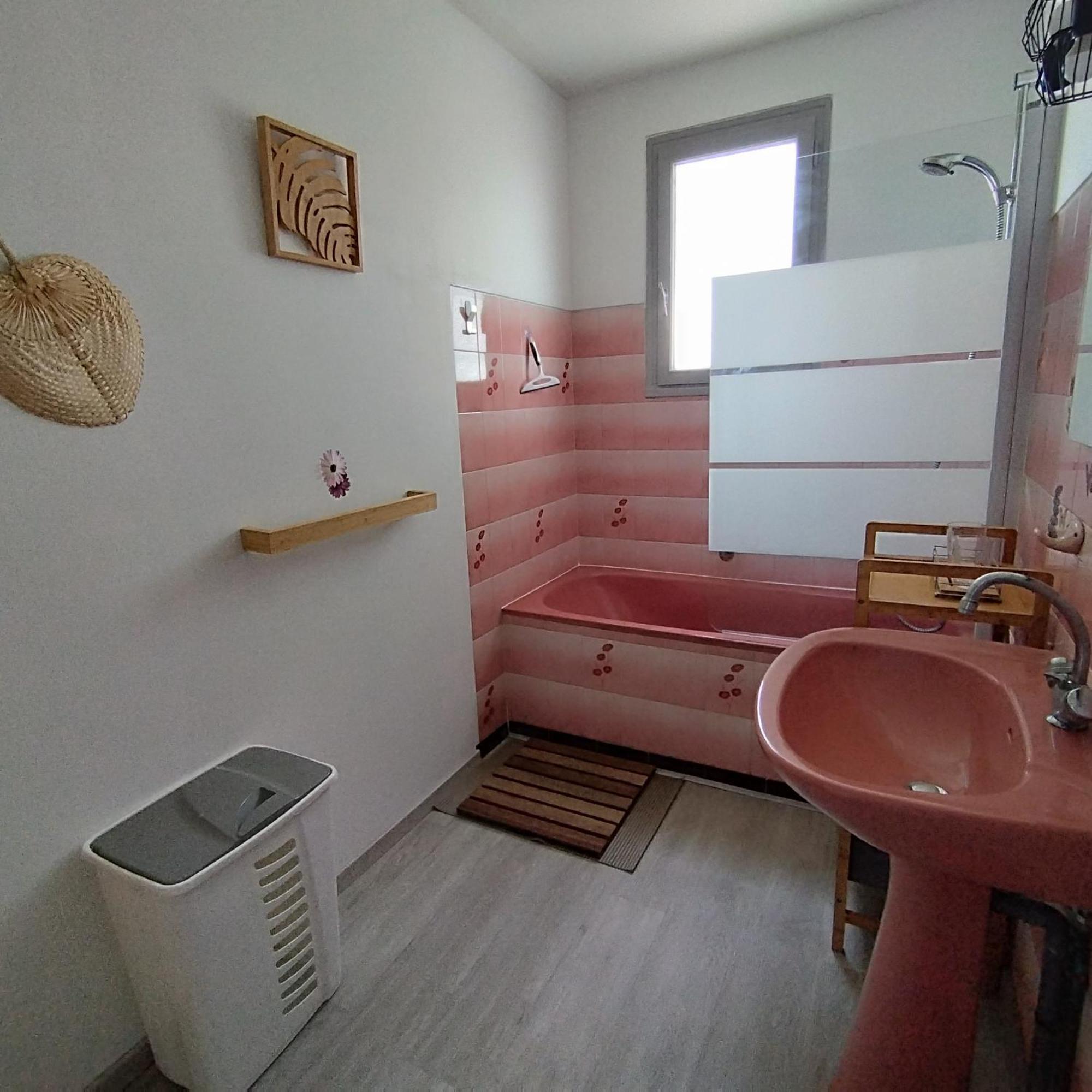 Maison La Garenne Royan Esterno foto